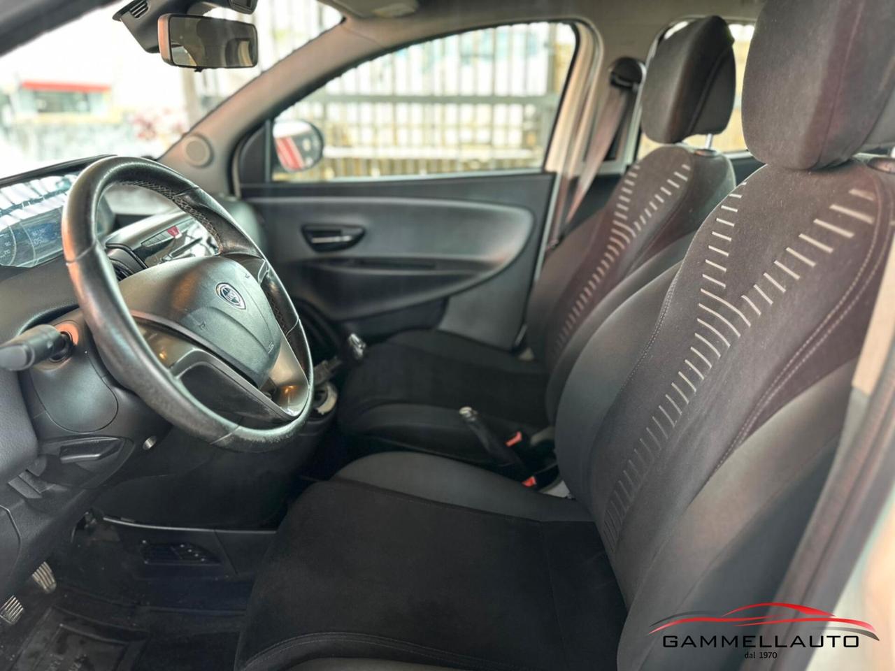 Lancia Ypsilon 1.3 MJT Silver 95CV