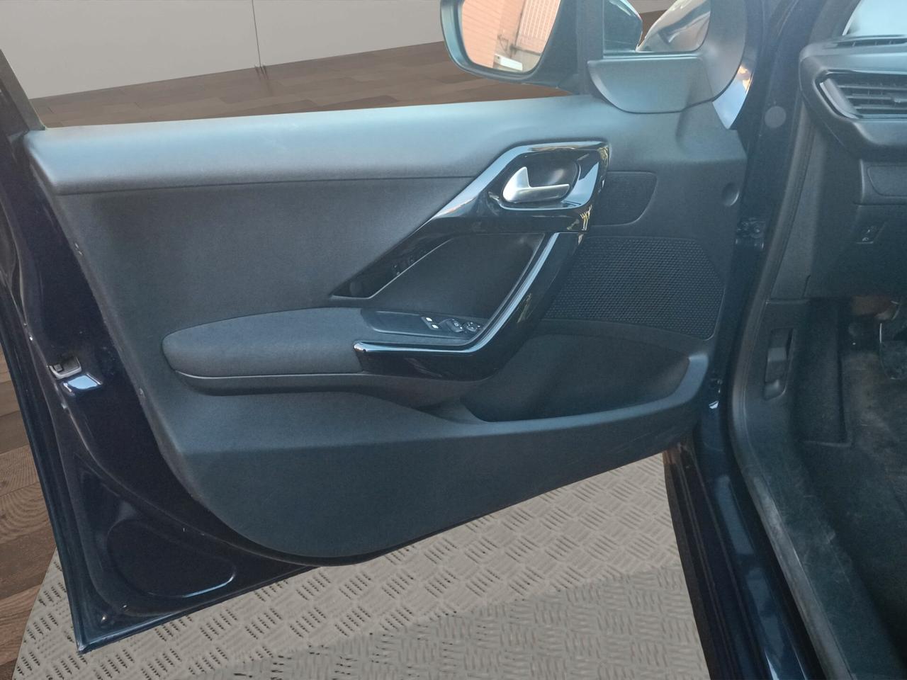 Peugeot 208 PureTech 82 5 porte Active