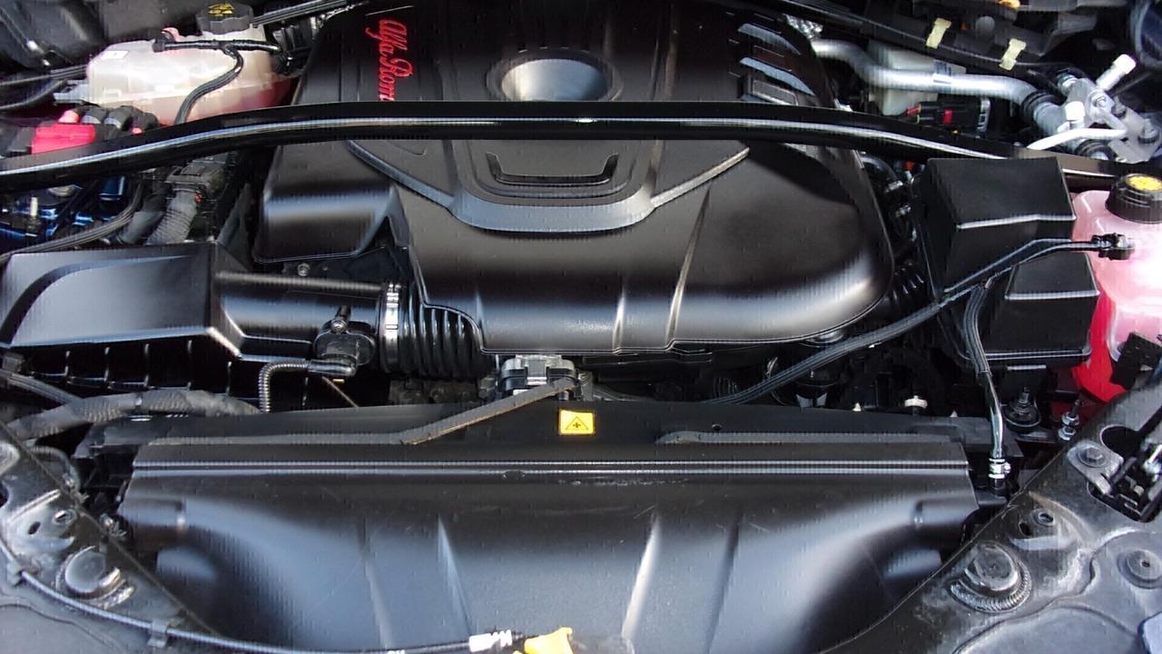 Alfa Romeo Stelvio 2.2 Turbodiesel 210 CV AT8 Q4 Executive