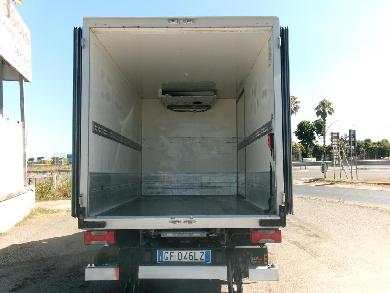 Iveco Daily 35C14 2.3 140CV E6 FRIGO+PEDANA CARICATRICE 10Q ATP FRCX -20° 09/2027 5 PEDANE 188000 KM