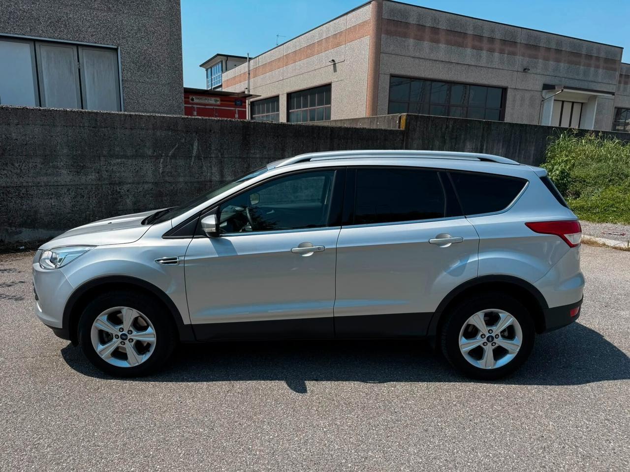 Ford Kuga 2.0 TDCI 120 CV S&S 2WD Titanium Business