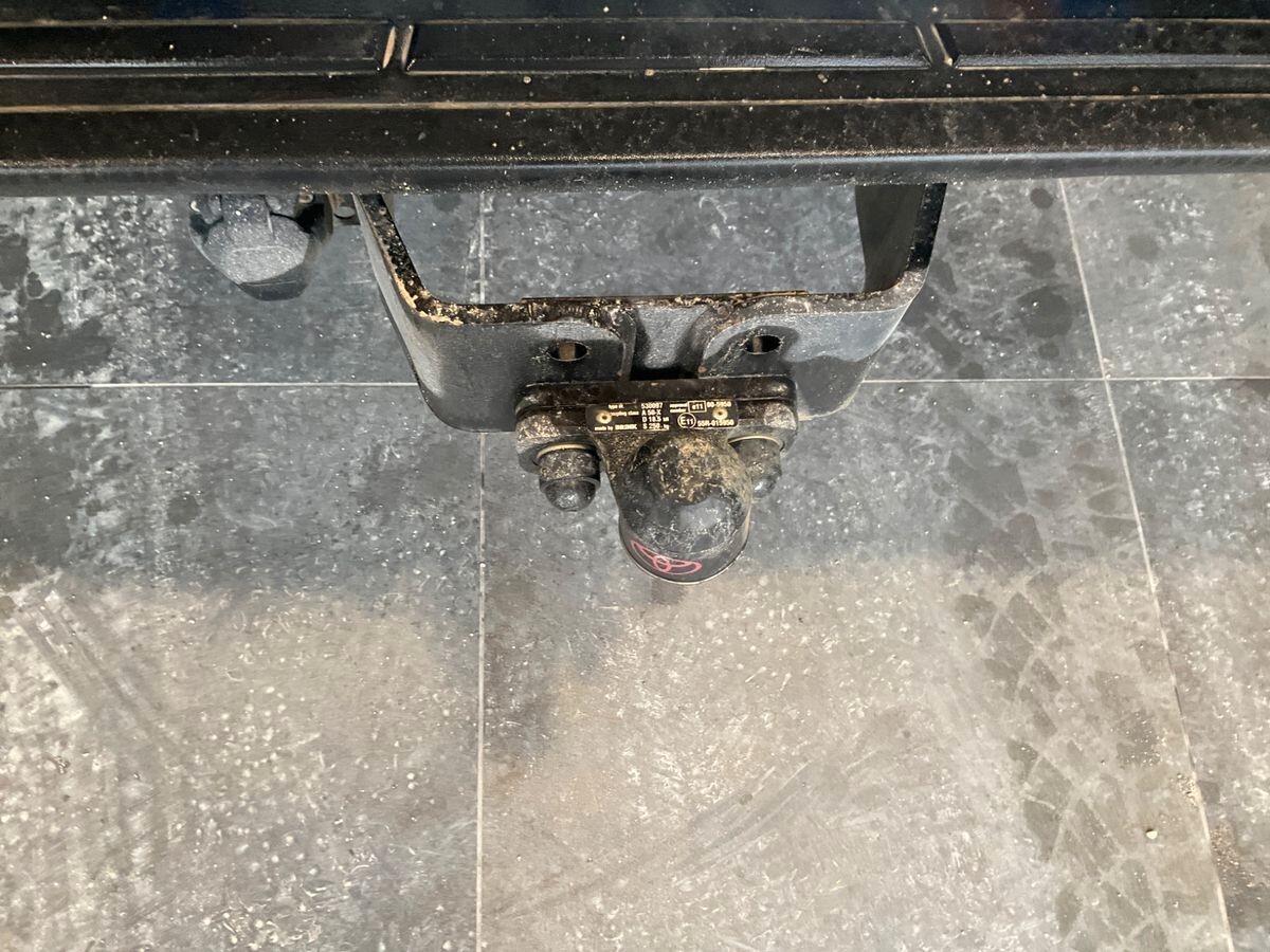 Toyota Hilux 2.8 D-4D Double Cab Executive 4x4 204CV | 02/2022 | 84.200 km