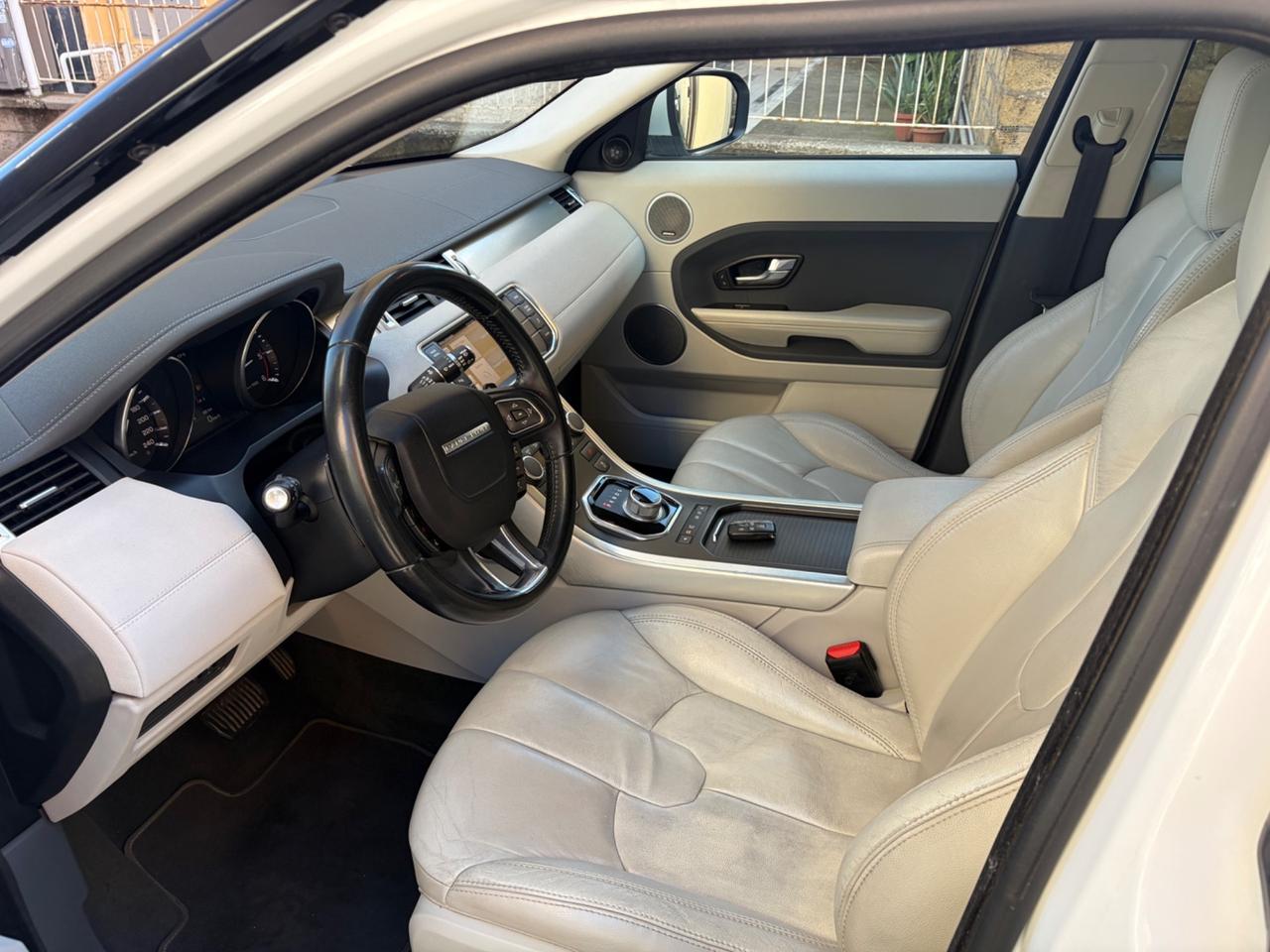 Land Rover Range Evoque 2.2 TD4 5p. Prestige