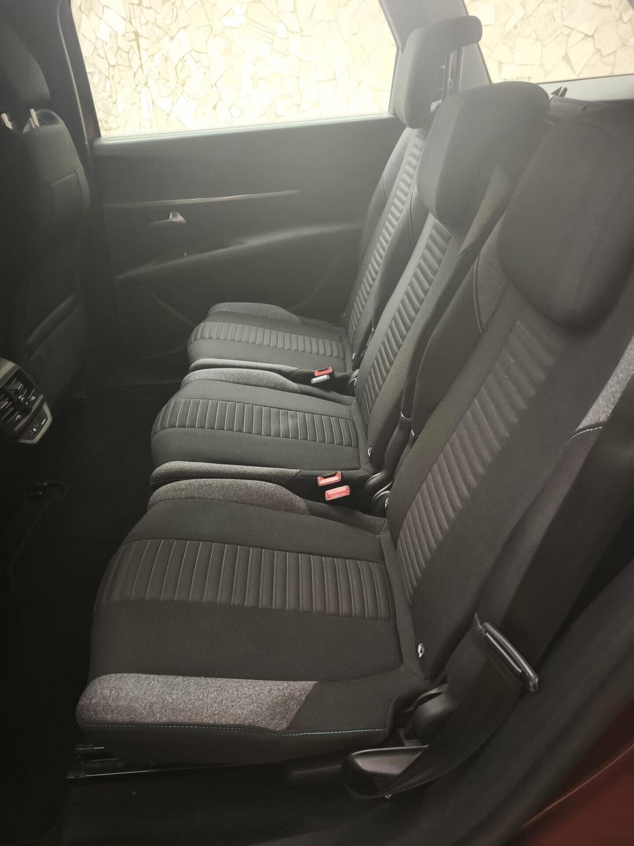 Peugeot 5008 BlueHDi 130 S&S EAT8 Active Pack