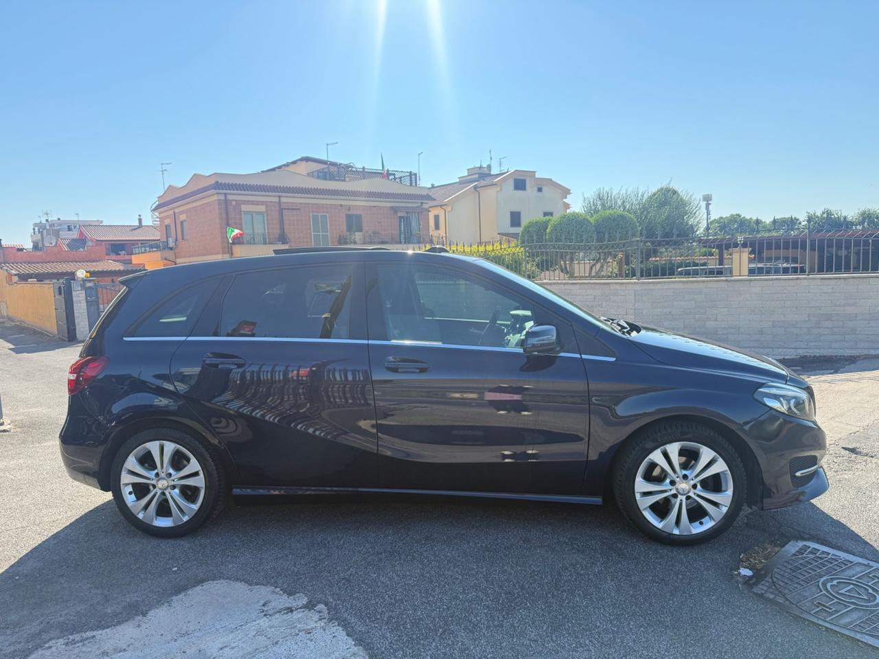 MERCEDES B 180d SPORT TETTO APRIBILE!!!