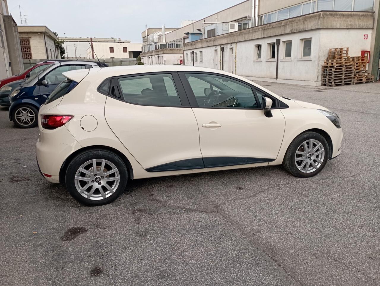 Renault Clio TCe 12V 90 CV GPL Start&Stop 5 porte