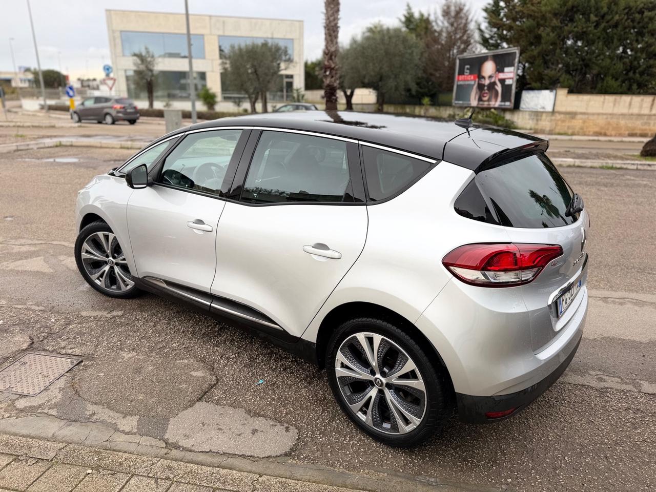 Renault Scenic Scénic dCi 8V 110 CV EDC Energy Bose iva esposta