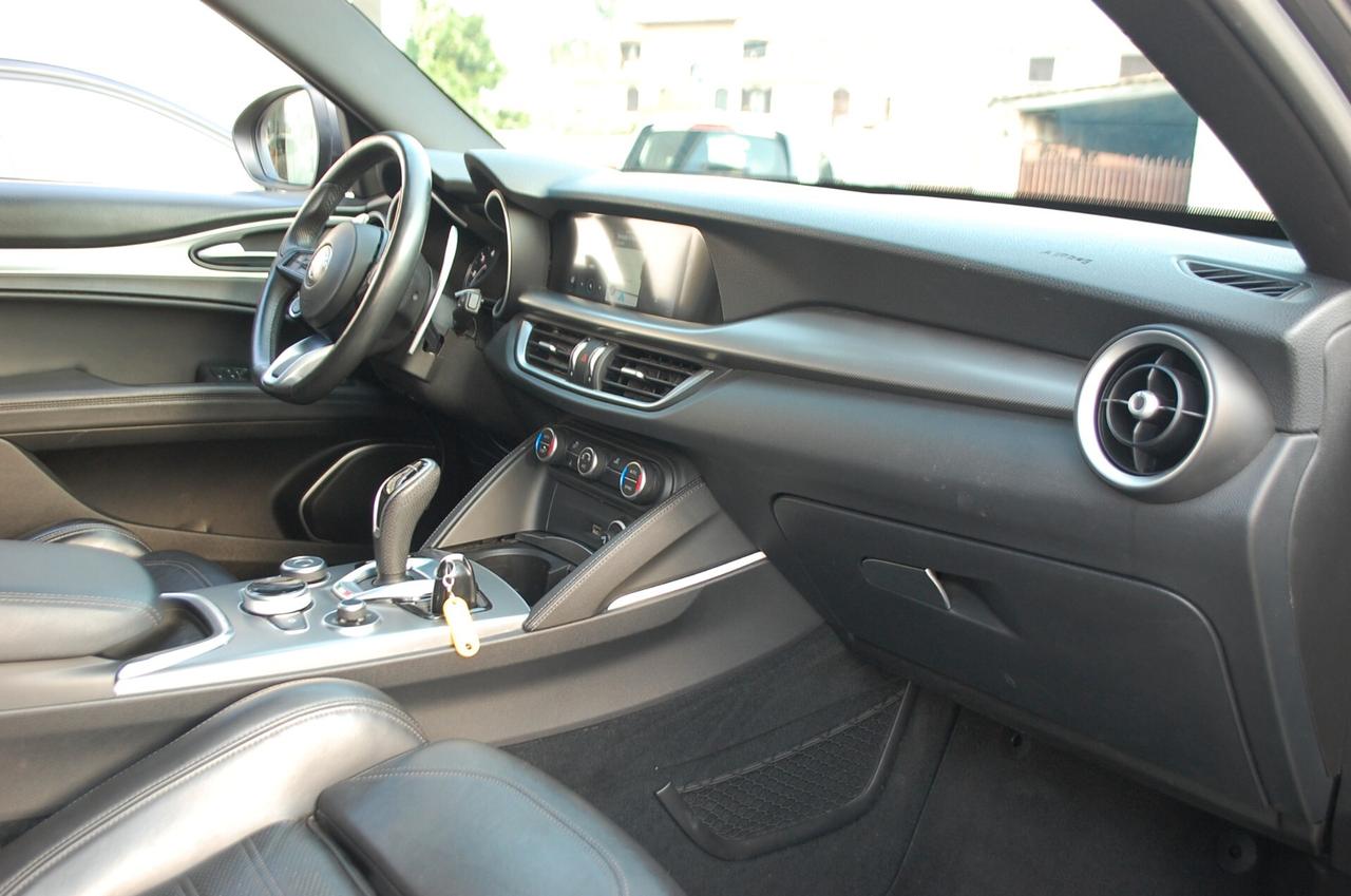 Alfa Romeo Stelvio 2.2 t Veloce Q4 210CV auto Pelle Led Uff Italy Nav