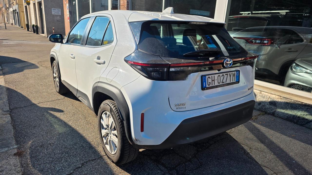 Toyota Yaris Cross 1.5 Hybrid 5p. E-CVT Business