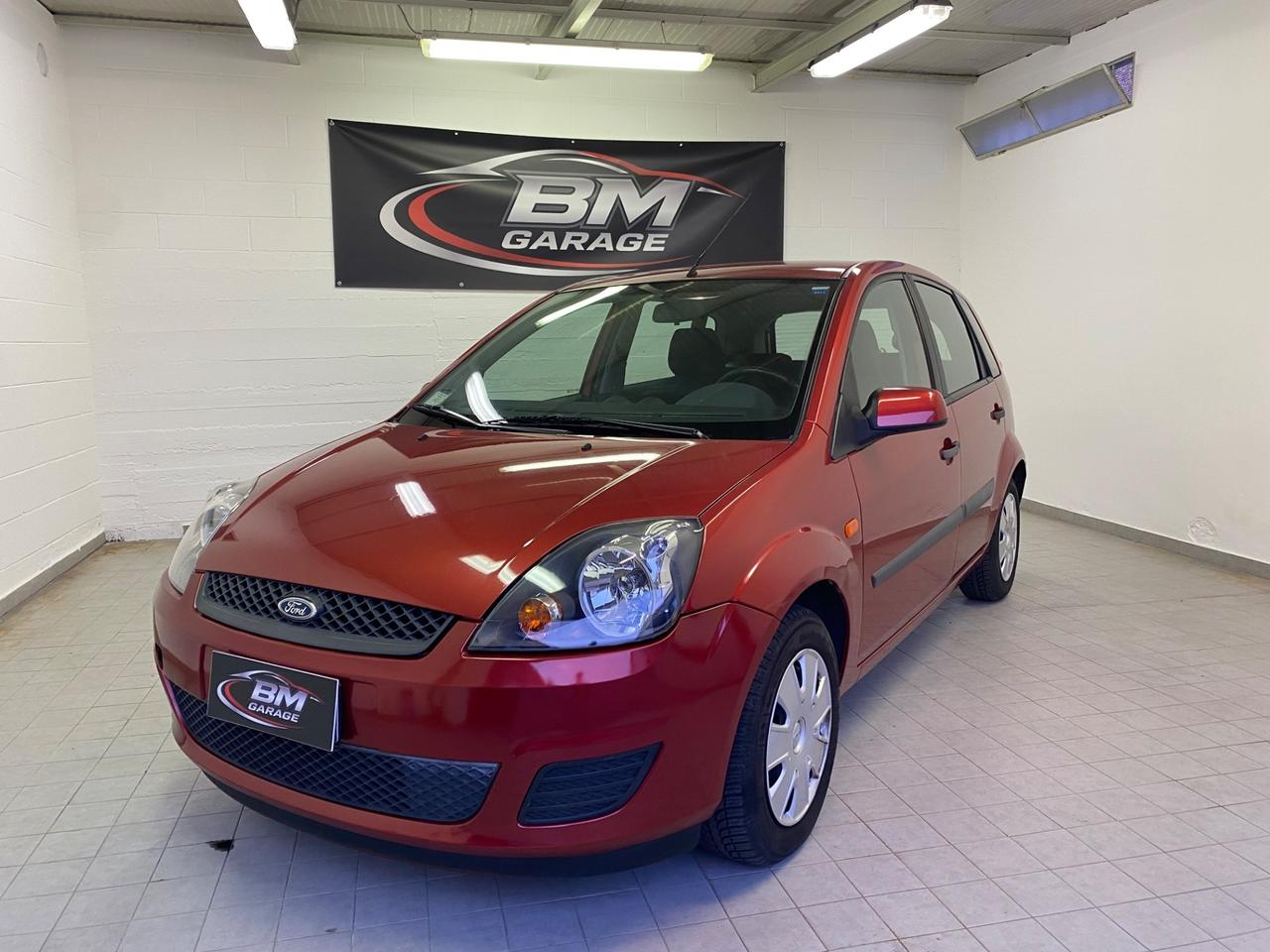 Ford Fiesta 1.4 16V 5p. Ghia