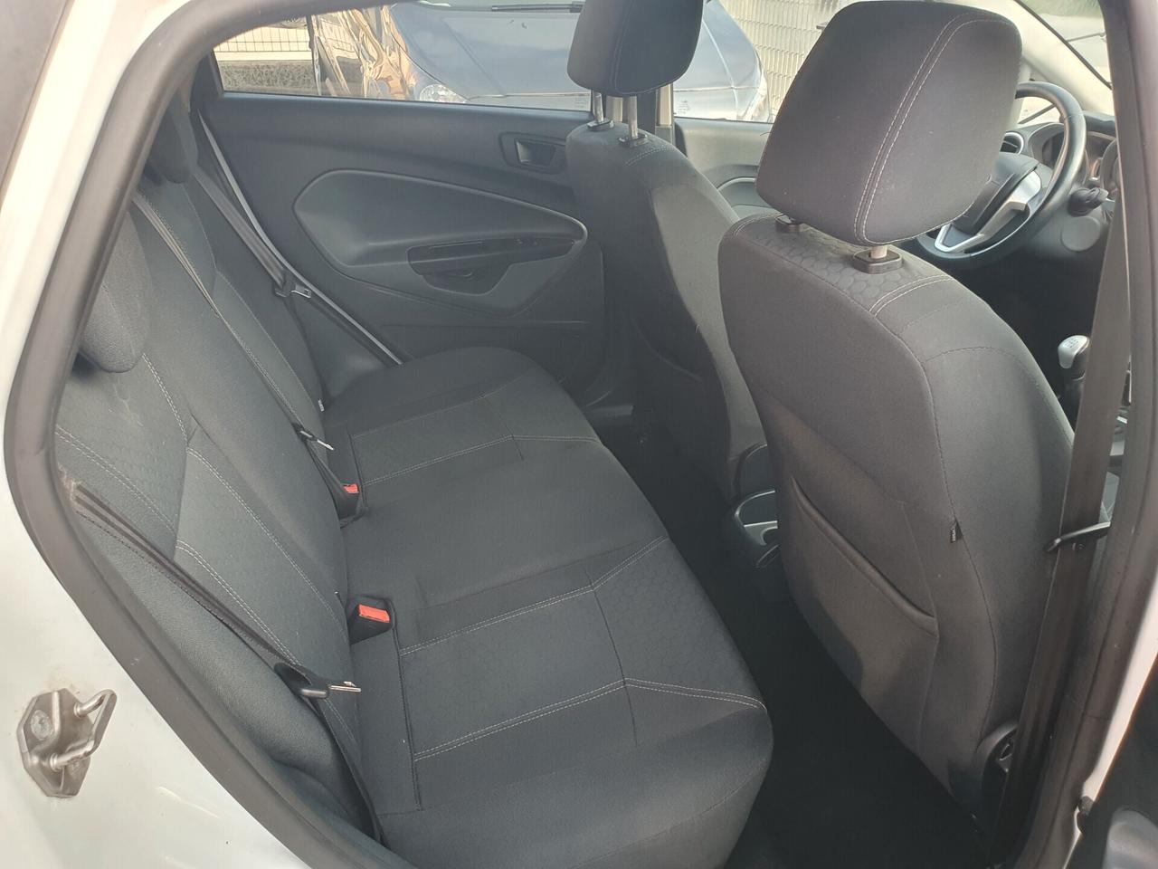 Ford Fiesta 1.4 TDCi 5p. Neopatentati manuale 2010