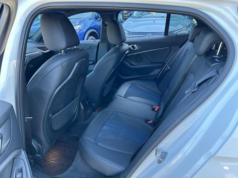 BMW Serie 1 5 Porte 118d SCR MSport Steptronic