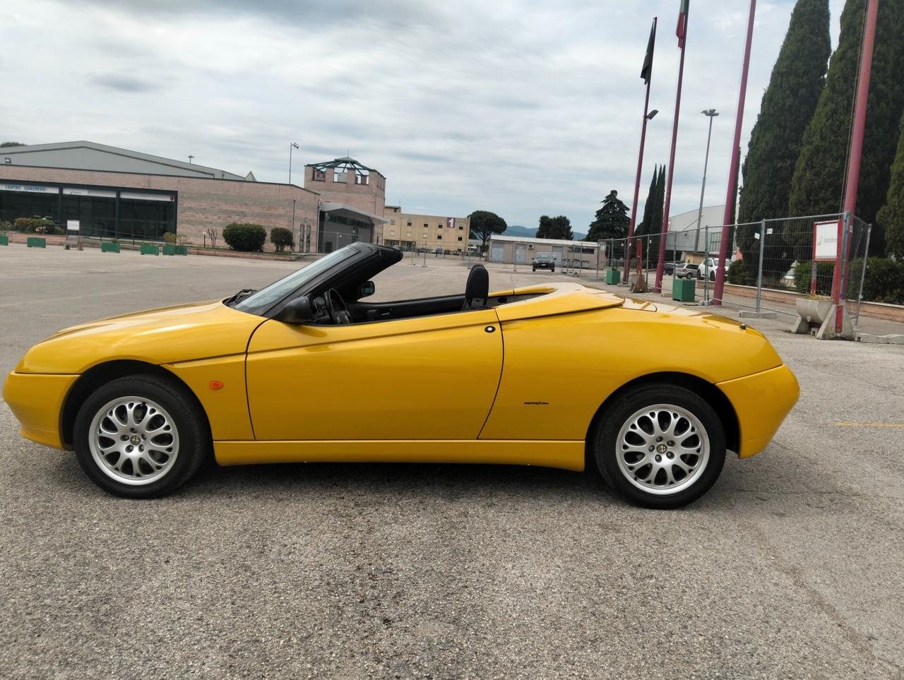 Alfa Romeo Spider 1800