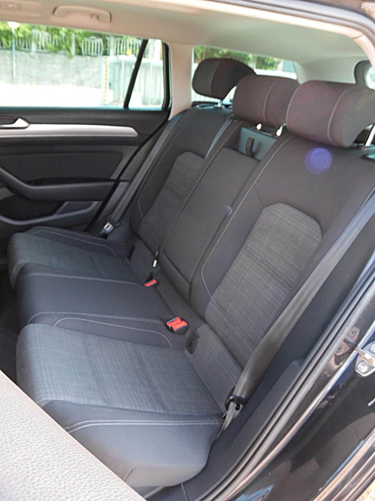 Volkswagen Passat Variant 2.0 TDI SCR EVO DSG Business
