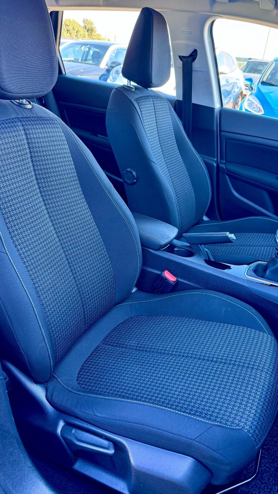 Peugeot 308 BlueHDi 130 S&S SW Tech Edition