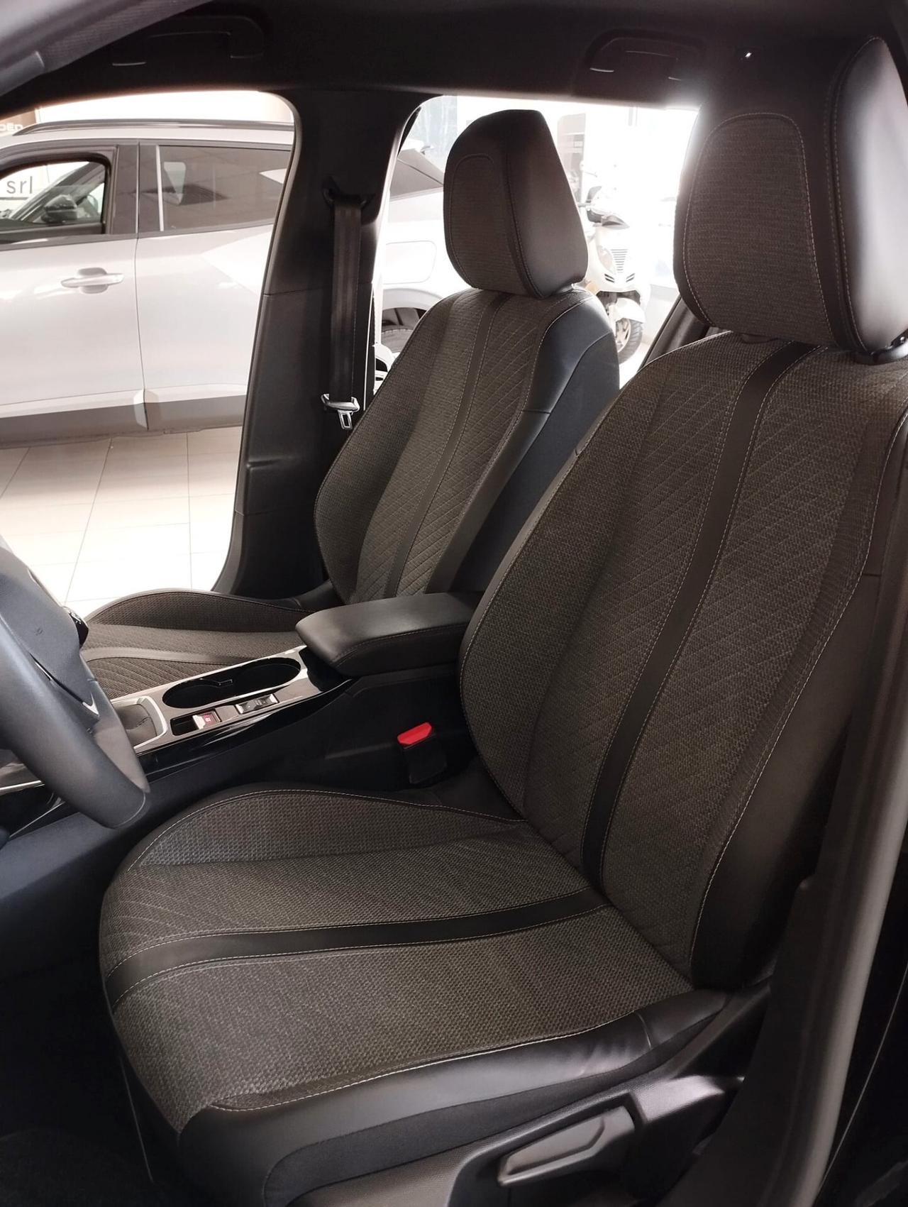 Peugeot 2008 NUOVA - PureTech 100 S&S Allure