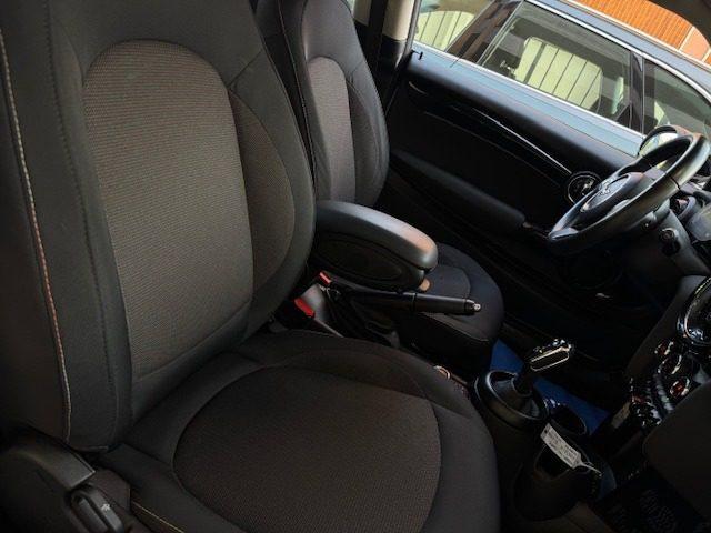 MINI Cooper 1.5 Cooper Yours Premium Mid Package auto