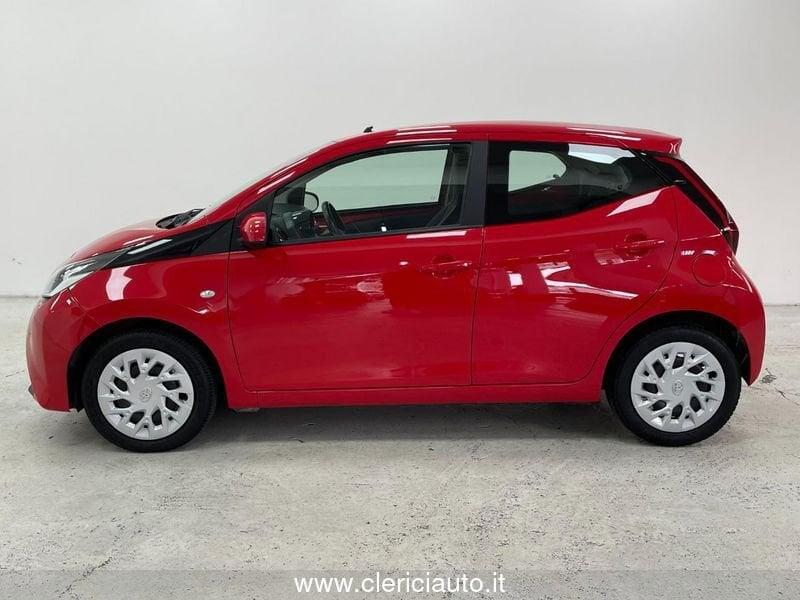 Toyota Aygo Connect 1.0 VVT-i 72 CV 5 porte x-play