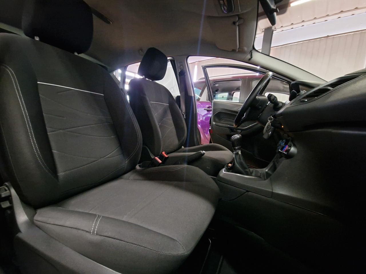 Ford Fiesta 1.5 TDCi 75CV 5 porte Titanium