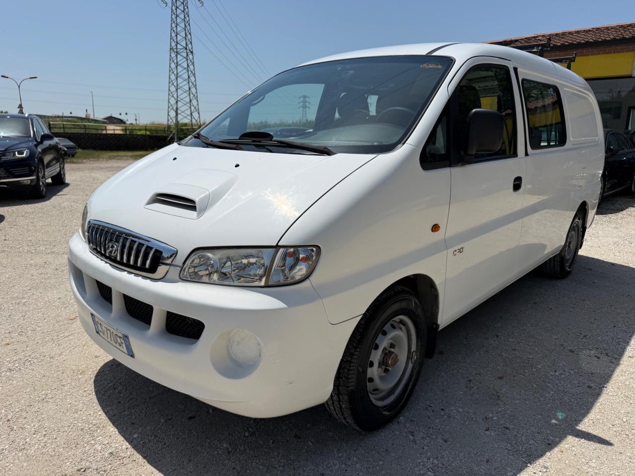 Hyundai H-1 2.5 CRDI PL 6 posti Van Style