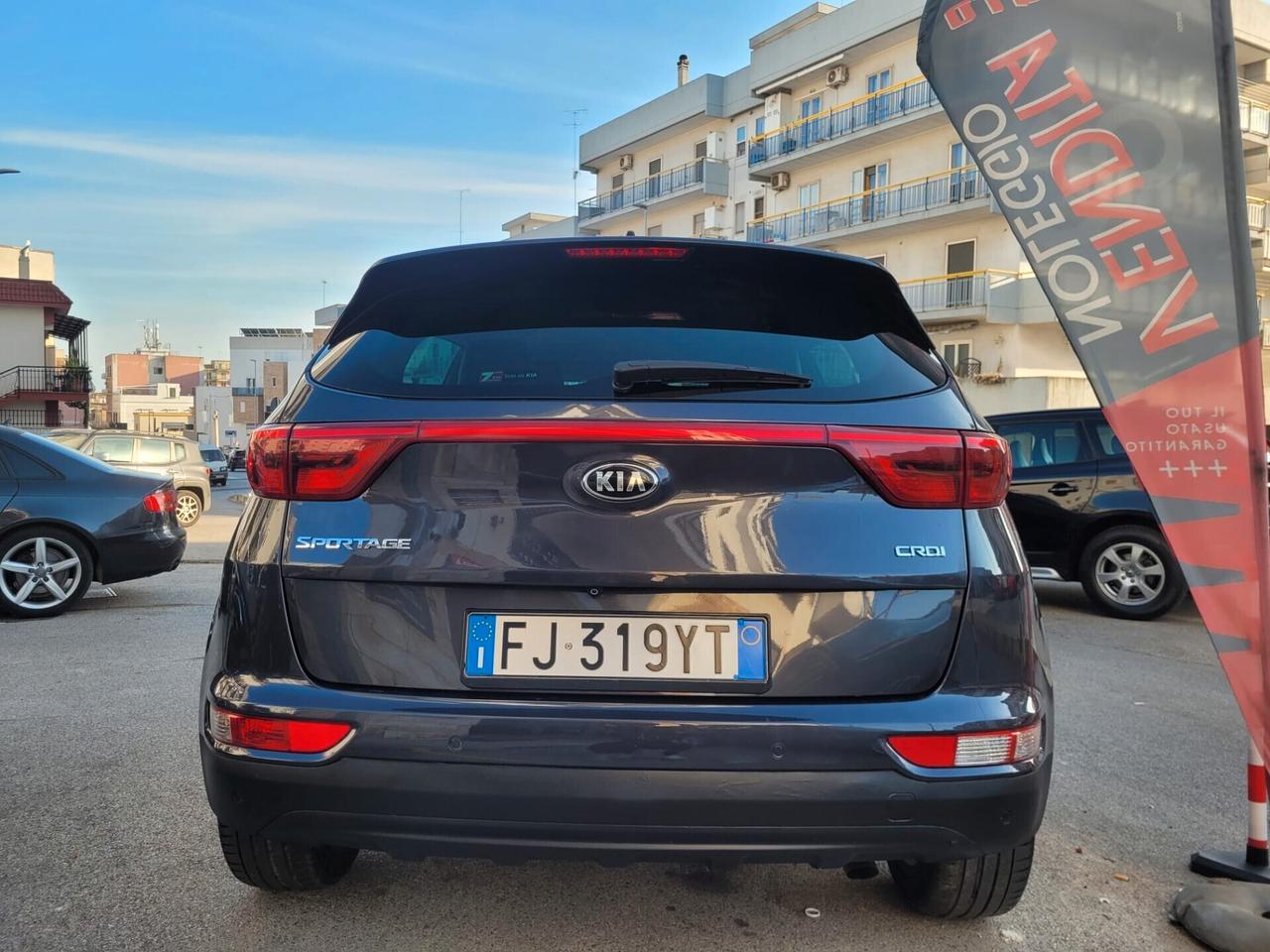 Kia Sportage 1.7 CRDI 2WD Cool * Pelle * Navi * Garantita 12 Mesi