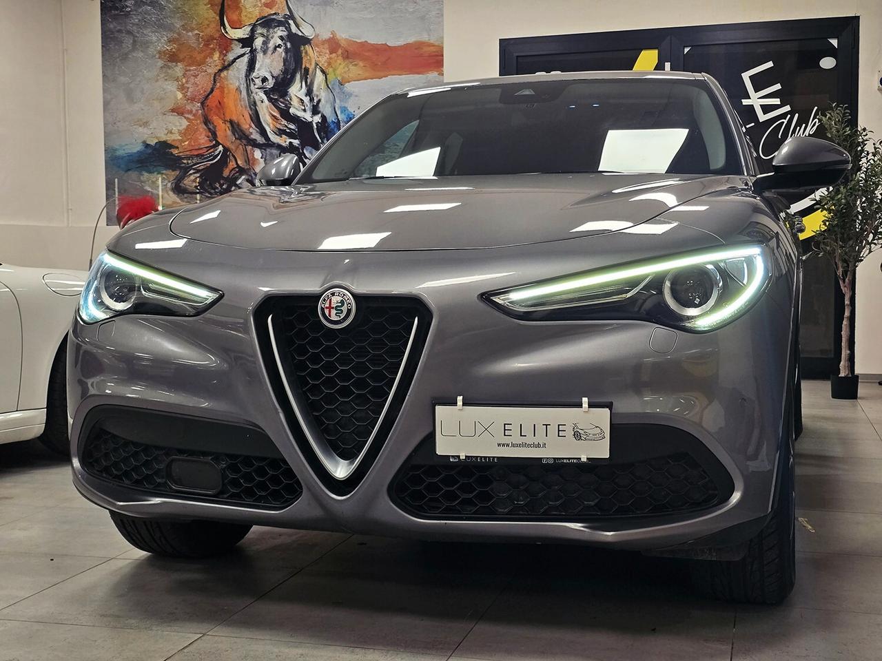 Alfa Romeo Stelvio 2.2T EXECUTIVE Q4 190CV 4X4_KEYLESS_SERVICE BOOK