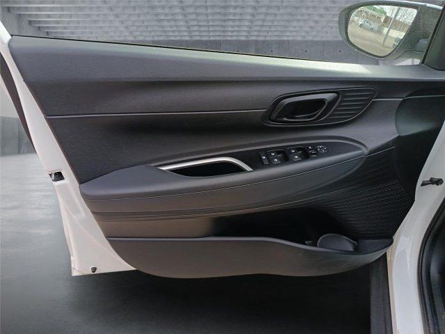 HYUNDAI Bayon Bayon 1.2 MPI MT XLine