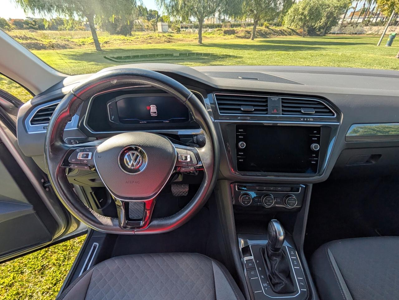 Volkswagen Tiguan 2.0 TDI SCR DSG Sport BMT