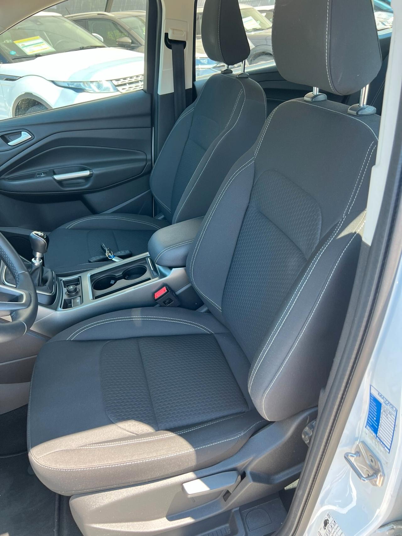 Ford Kuga 1.5 benzina - 19.200 KM!!!
