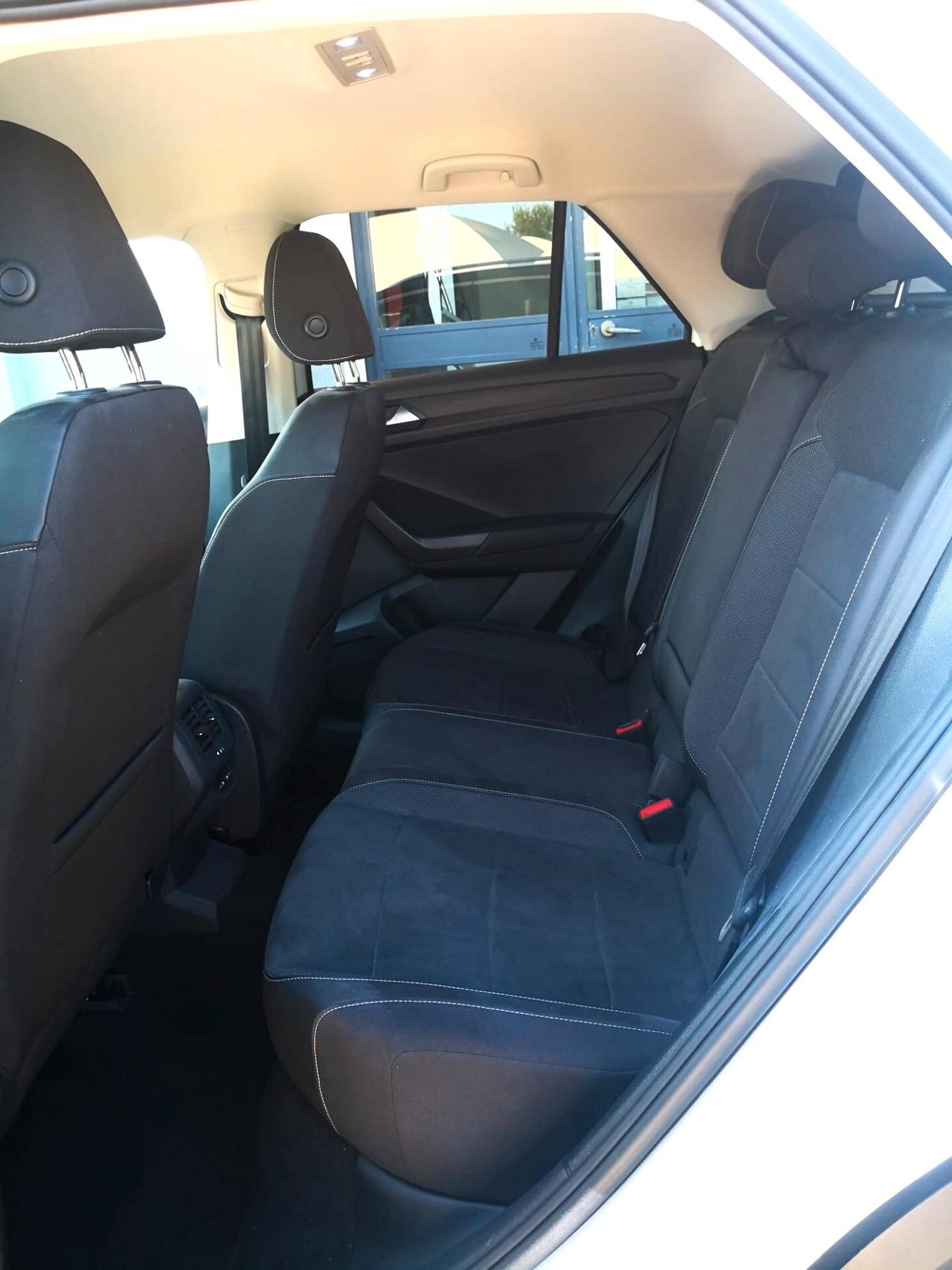 Volkswagen T-Roc 1.5 TSI 150CV DSG ***TELECAMERA***CAR PLAY***LED***