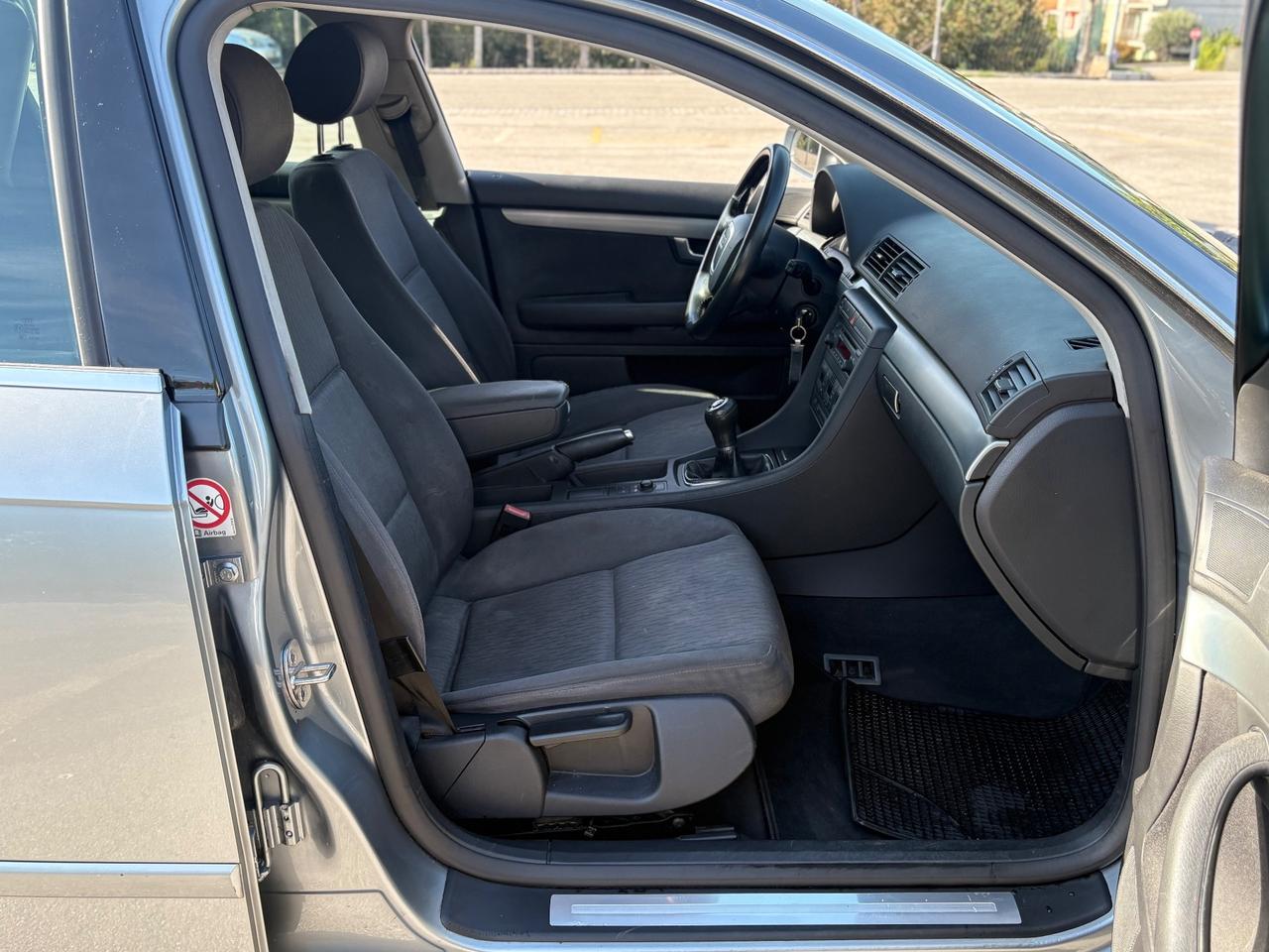 Audi A4 2.0 16V TDI Avant in Ordine