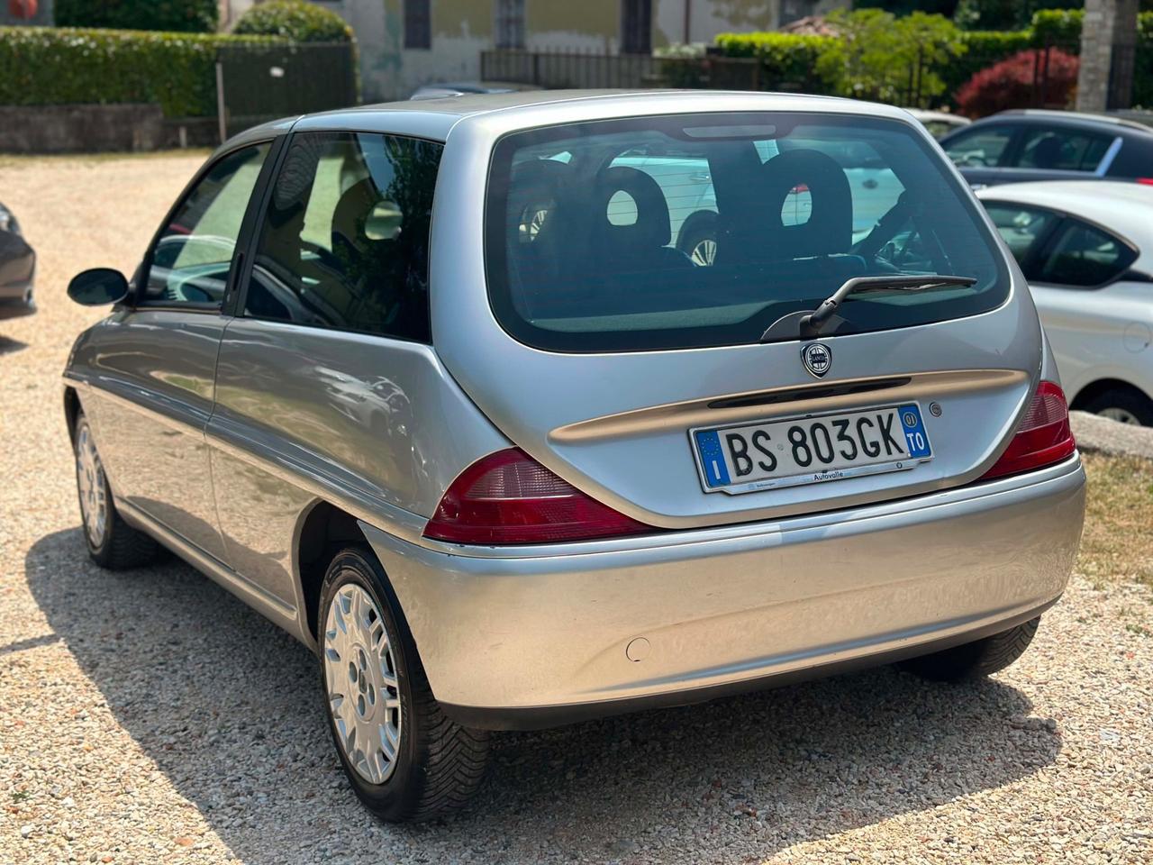 Lancia YPSILON 1.2 KMCERT NEOPAT