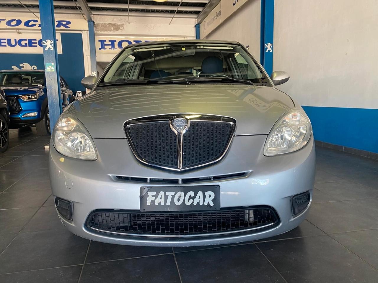 Lancia Ypsilon 1.2 Argento