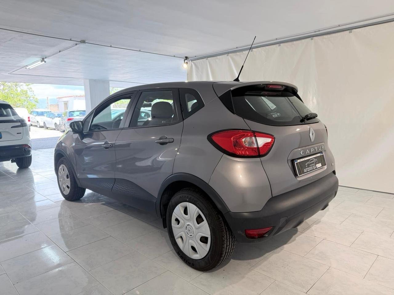 Renault Captur NEOPATENTATI ACCONTO 0€ RATE DA 180€