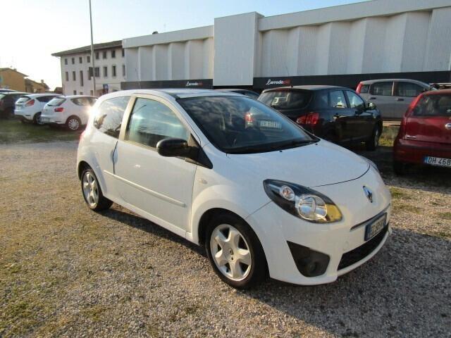 Renault Twingo 1.2 16V preparata con cura