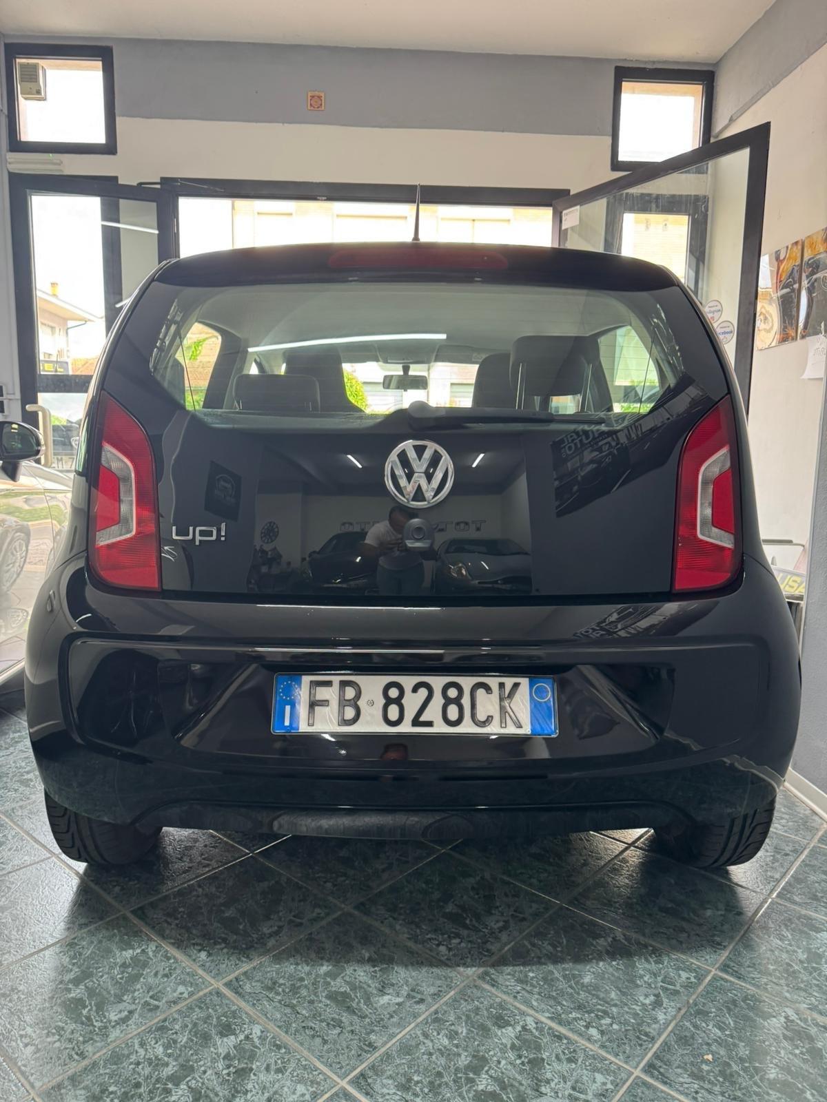 Volkswagen up! 1.0 3p. take