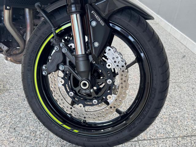 KAWASAKI Z 900 PERFORMANCE *AKRAPOVIC - BAULETTI LATERALI*