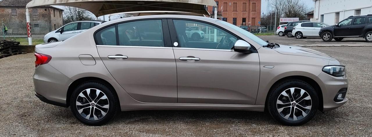 Fiat Tipo 1.0 4 porte