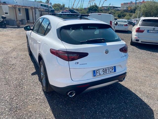 Alfa Romeo Stelvio 2.2 Turbodiesel 210 CV AT8 Q4 Executive