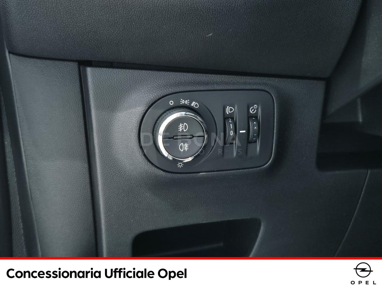 Opel Corsa 5p 1.4 b-color gpl 90cv