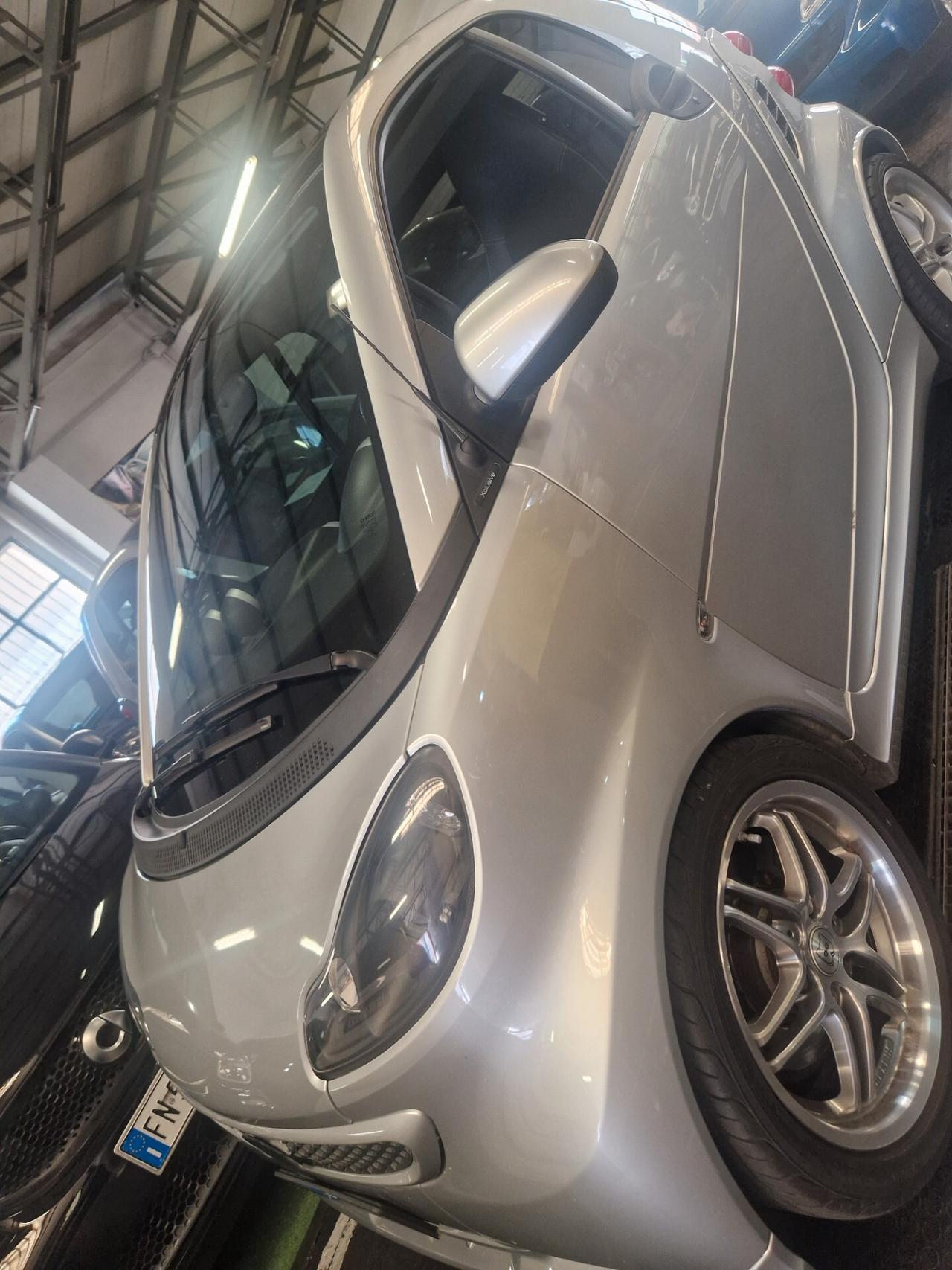 BRABUS Xclusive 102cv 2014 motore revisionato frizione nuova garanzia