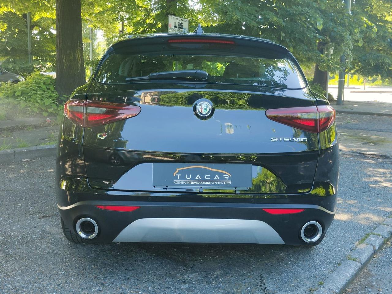 Alfa Romeo Stelvio 2.2 TD Business Q4 190 #10819