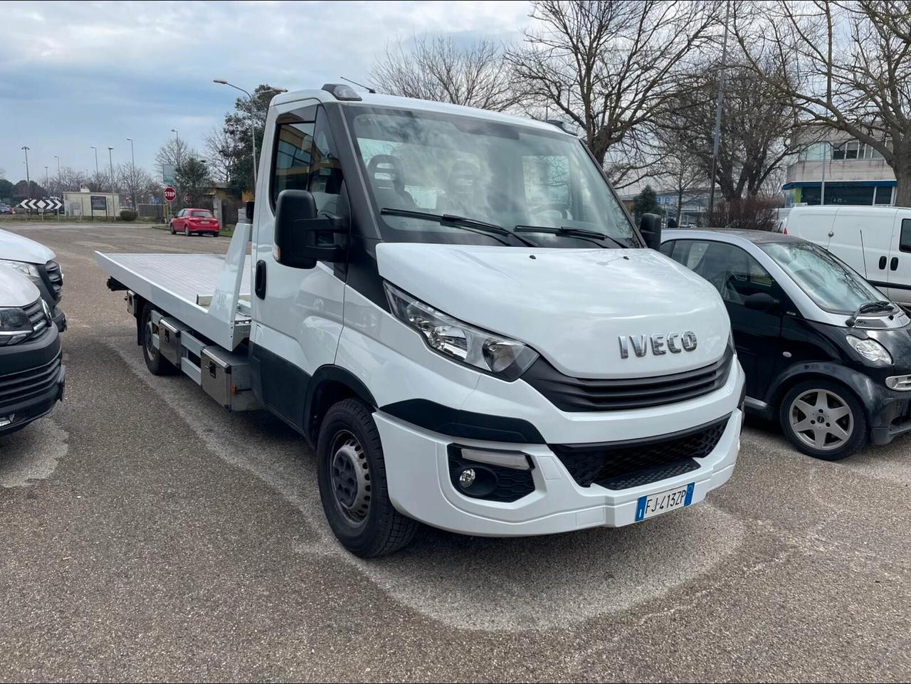 Iveco Daily 35s14 CARROATTREZZI SCARRABILE