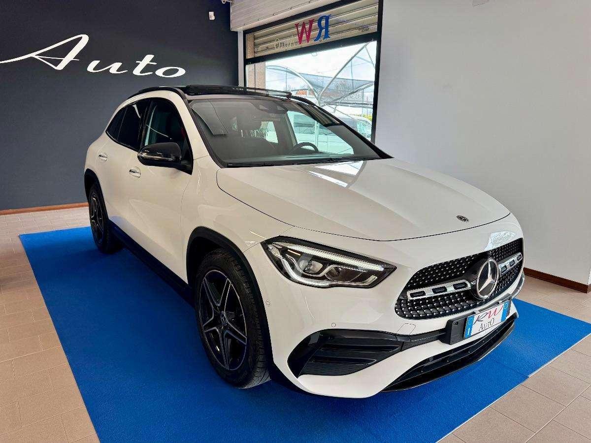 Mercedes-Benz GLA 200 d Automatic 4Matic Premium