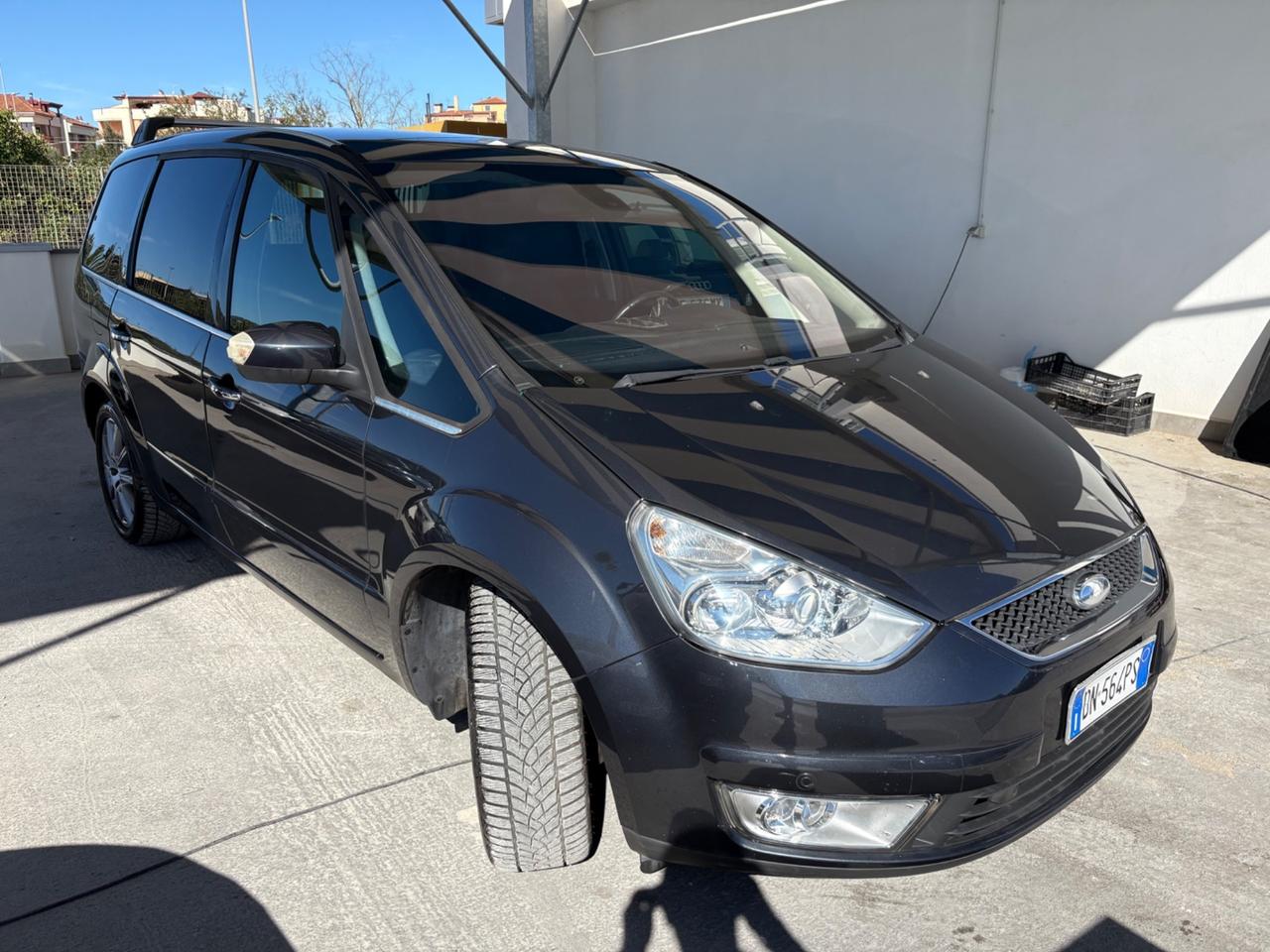 Ford Galaxy 2.0 TDCi 140 CV Ghia DPF