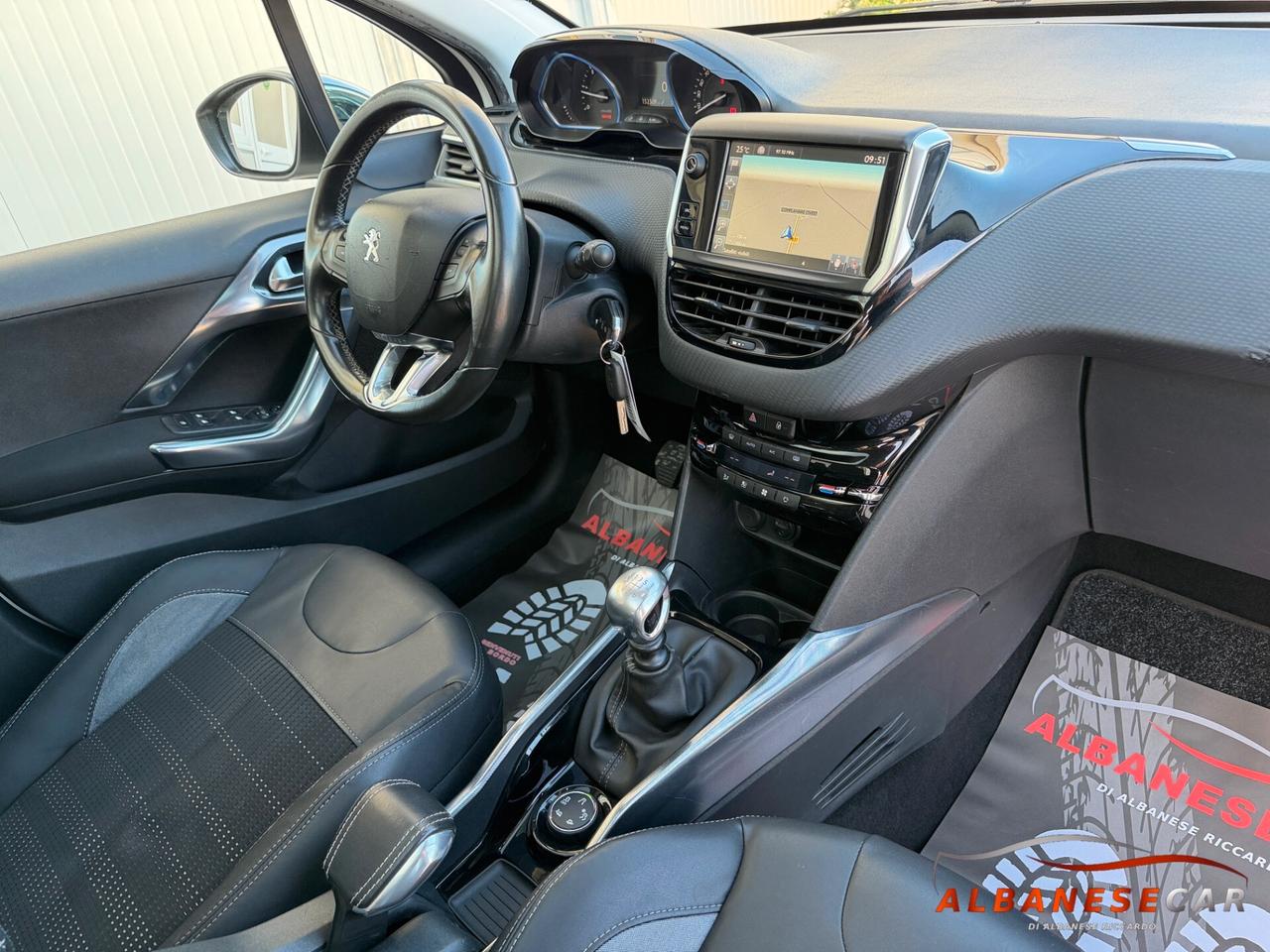 Peugeot 2008 1.6 e-HDi 115 CV Allure/TETTO PANORAMICO