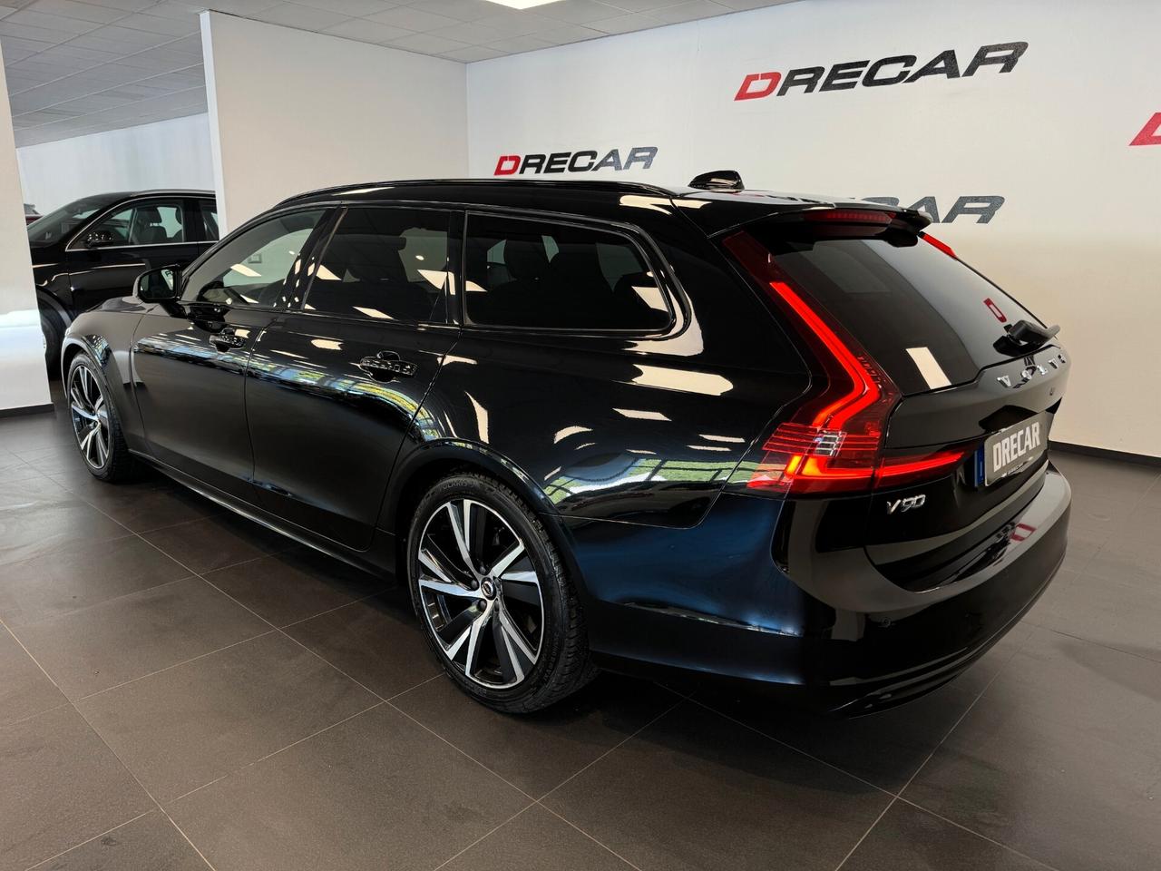 Volvo V90 B4 (d) AWD Geartronic R-Design BLACK PACK 50.000 KM