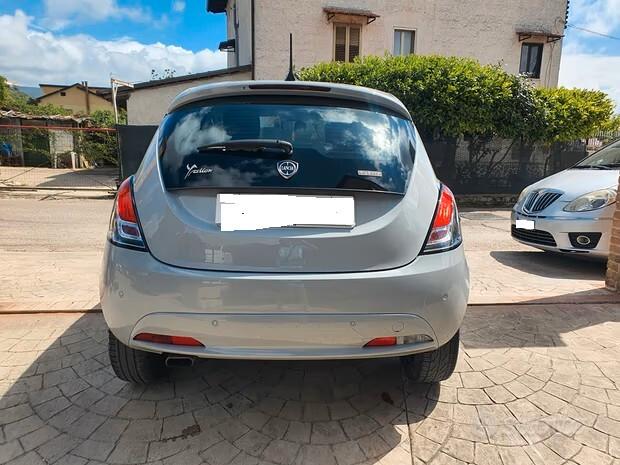 Lancia Ypsilon 1.0 FireFly 5 porte S&S Hybrid Ecochic Gold APPLE CAR PLAY NAVI ALCANTARA LED