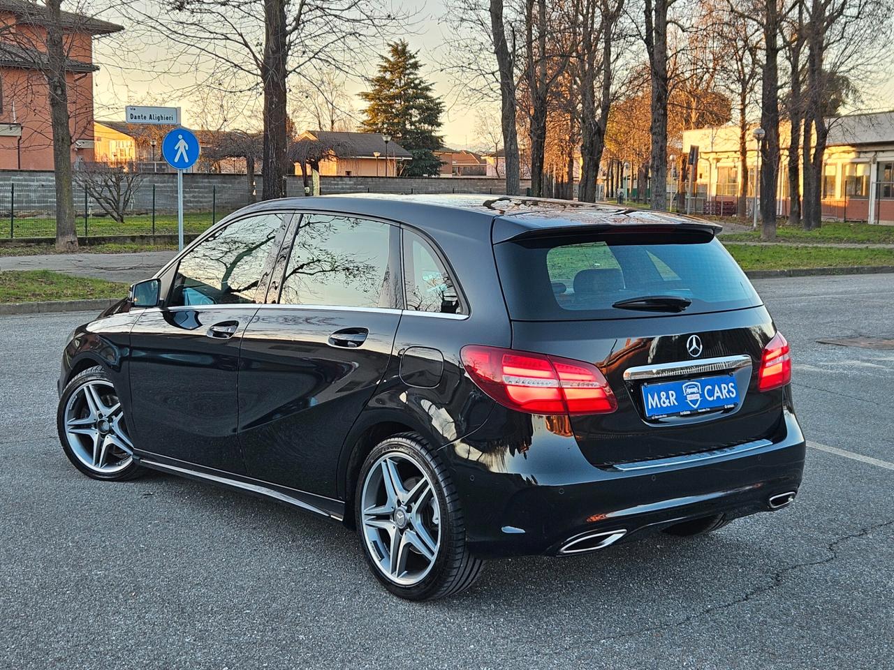 Mercedes-benz B 220 4matic Pak AMG automatico E6