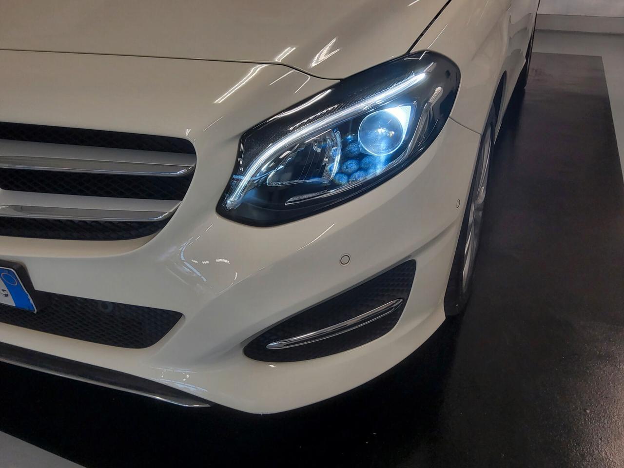 Mercedes-benz B 180 Premium